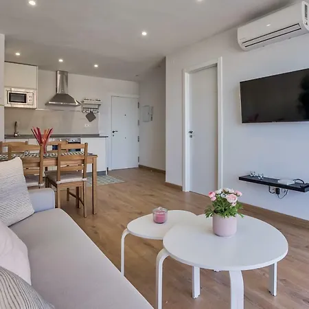 Apartment Sur Perla 6-3 *