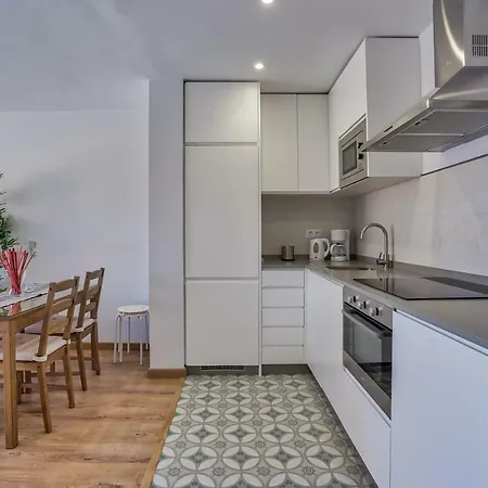 Sur Perla 6-3 Apartment